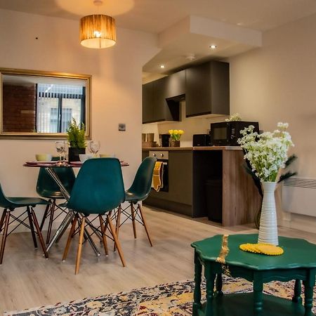 Bv Lush Apartment At Conditioning House Bradford برادفورد المظهر الخارجي الصورة